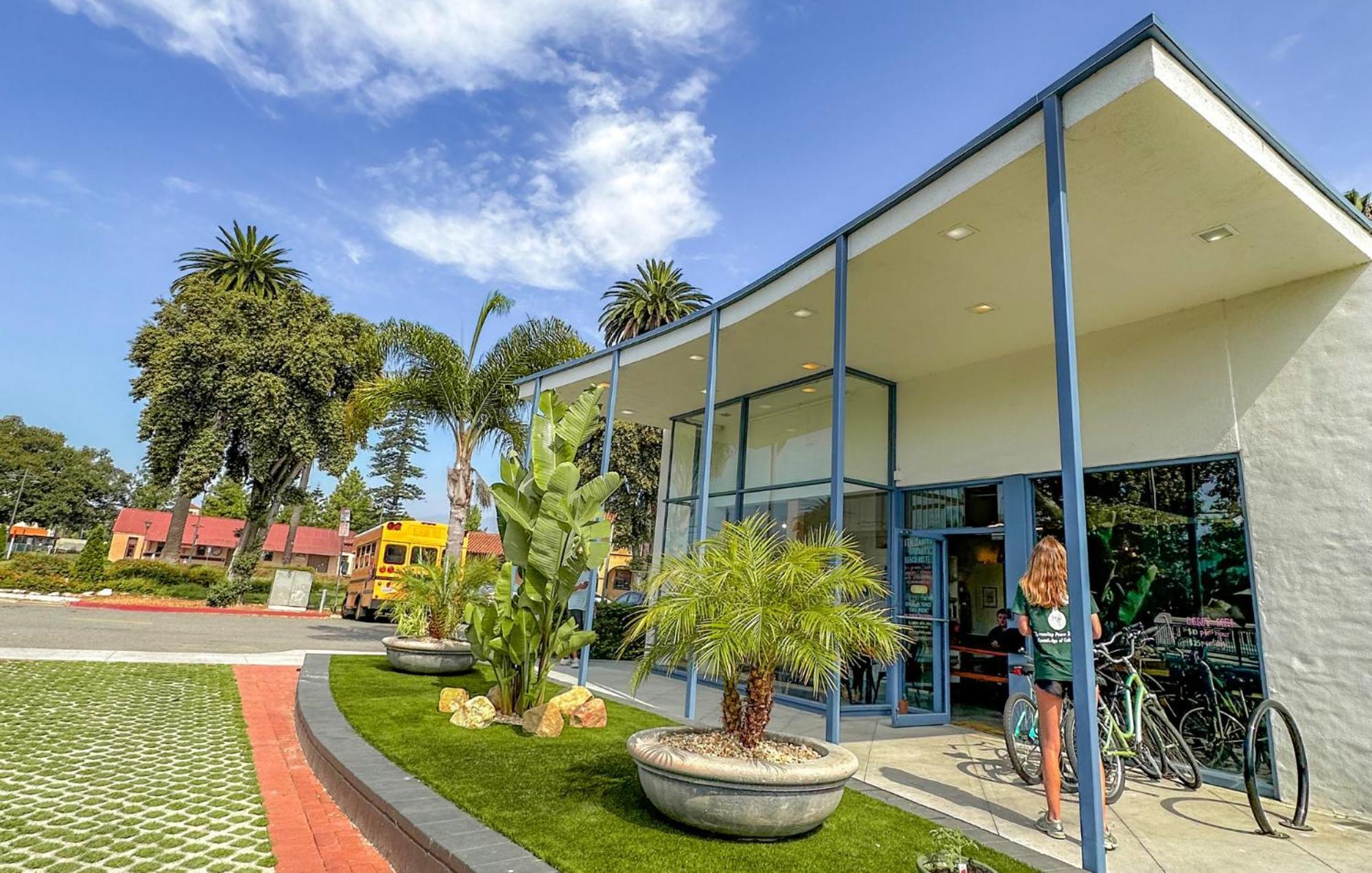 Ith Santa Barbara Beach Hostel Extérieur photo